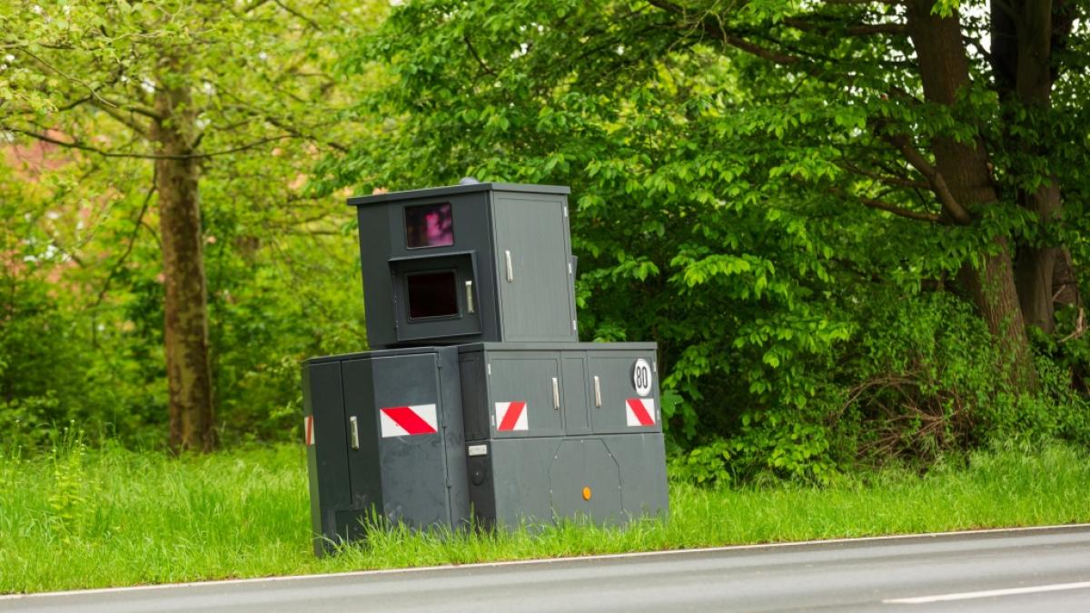 Dieser sogenannte Panzerblitzer sorgt vorallen an Deutschlands Landstra&szlig;en f&uuml;r Unmut unter den Autofahrern. (Symbolbild) (Foto)
