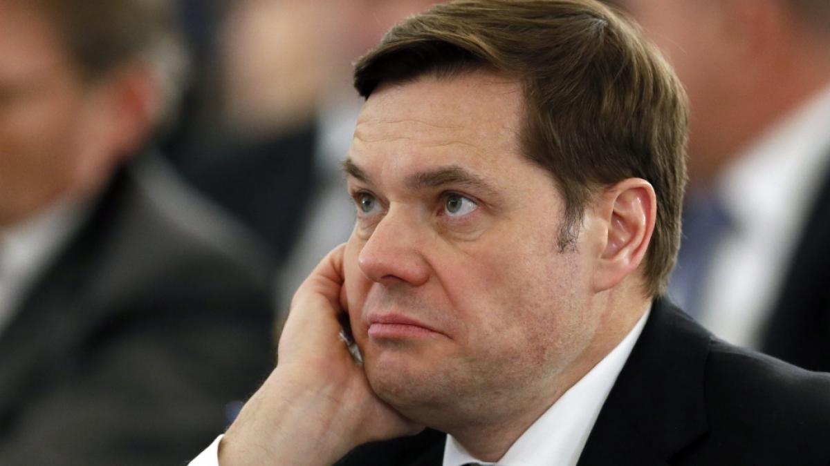 Die EU-Sanktionen treffen den russischen Oligarchen Alexej Mordaschow mit voller Wucht: Nicht nur seine Luxusyacht, auch sein Immobilienkomplex auf Sardinien wurde seitens der italienischen Beh&ouml;rden beschlagnahmt. (Foto)