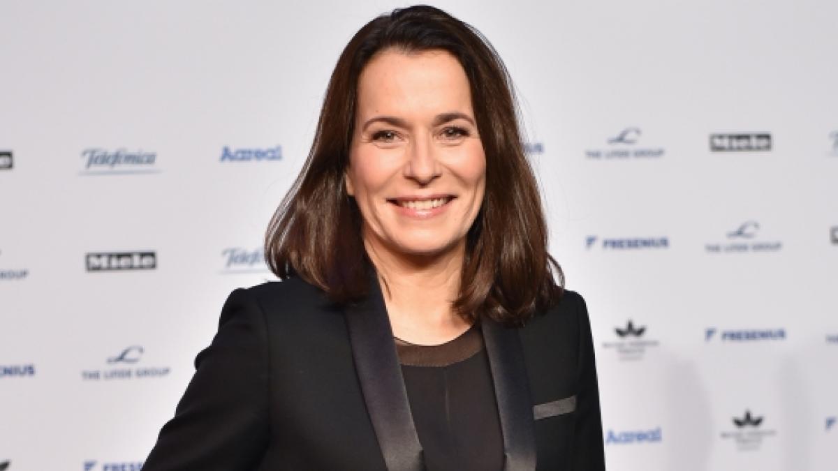 Polittalkerin Anne Will meldete sich am 31. Oktober 2021 mit einer neuen Ausgabe ihrer Sendung im Ersten zur&uuml;ck. (Foto)