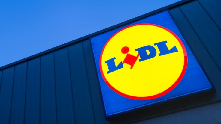 Der Hersteller eines bei Lidl vertriebenen Brie-Käses hat eine Charge seines Produkts wegen möglicher bakterieller Verunreinigungen zurückgerufen.