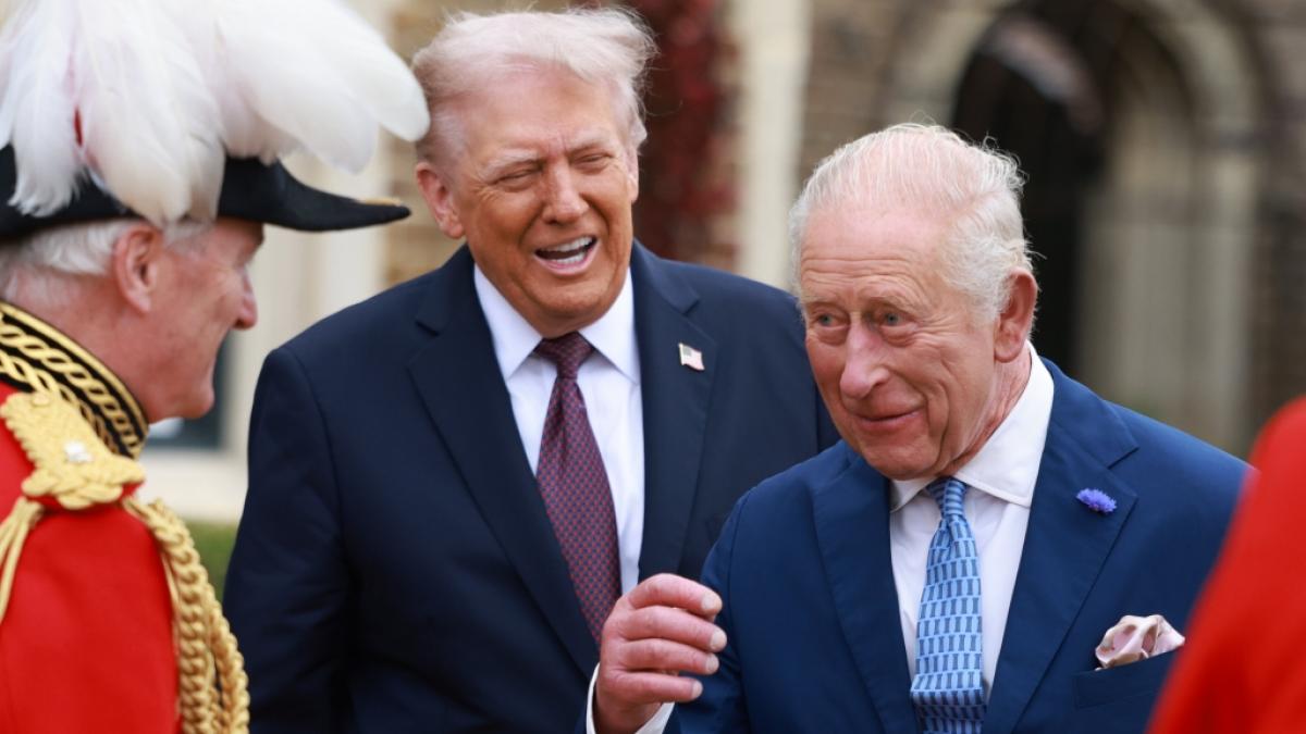 Die Freude &uuml;ber seinen Besuch bei K&ouml;nig Charles III. steht Donald Trump ins Gesicht geschrieben. (Foto)