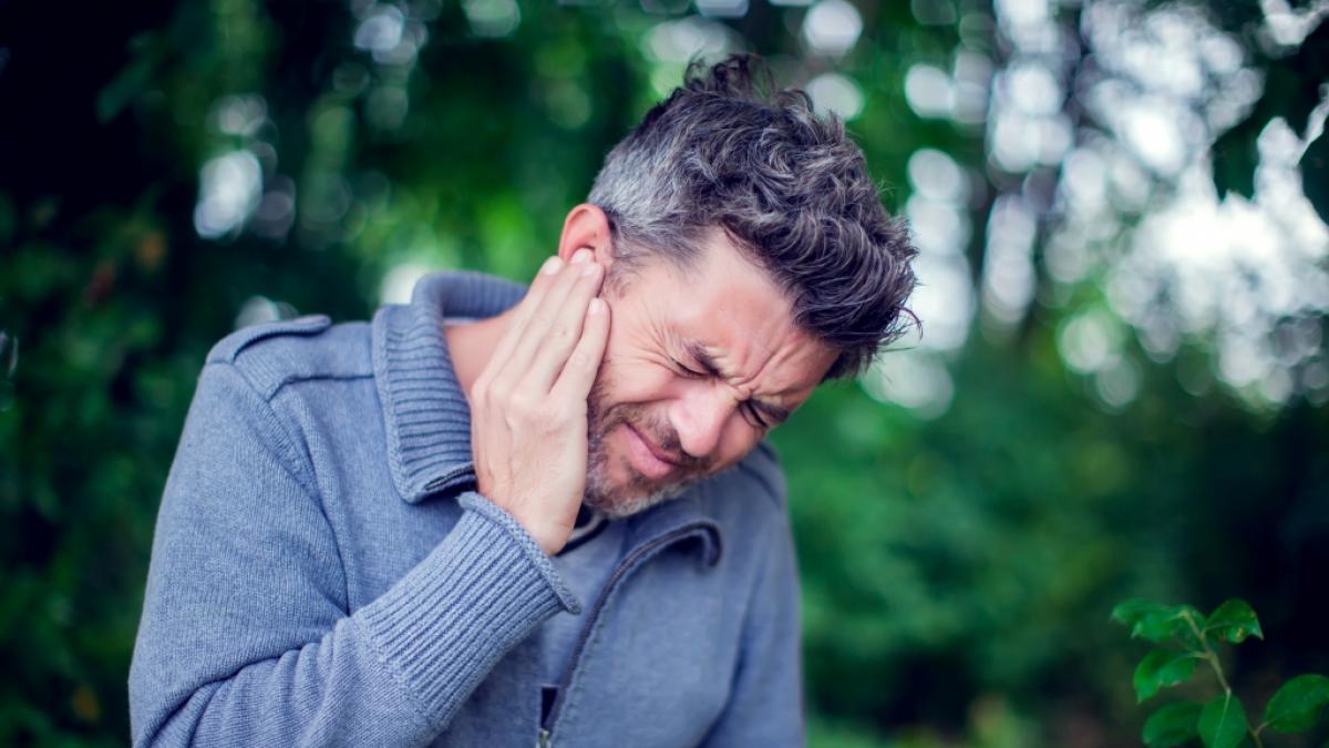 Bei einigen Menschen trat nach der Corona-Impfung Tinnitus auf. (Foto)
