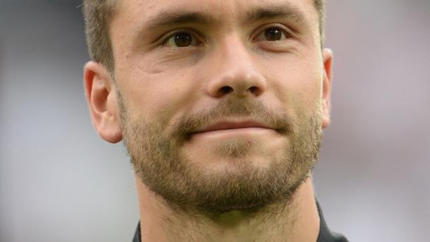 Jonas Hector hat seinen Vertrag beim 1. FC Köln verlängert.