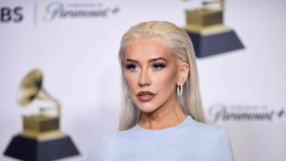 Christina Aguilera zeigt sich auf einem Magazin-Cover nahezu h&uuml;llenlos. (Foto)