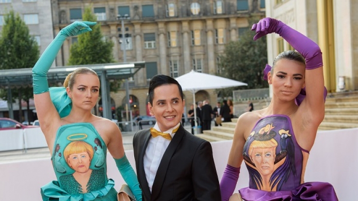 Die Kleider von Designer Agustin Molina sorgten für mächtig Aufsehen.