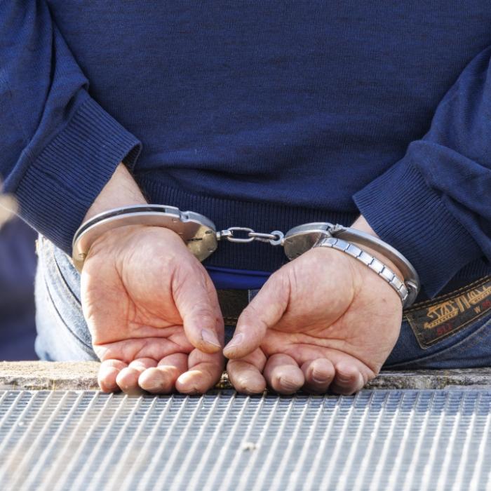 Vater (43) erschießt eigenen Sohn (11) - Mutter hört Todesqualen
