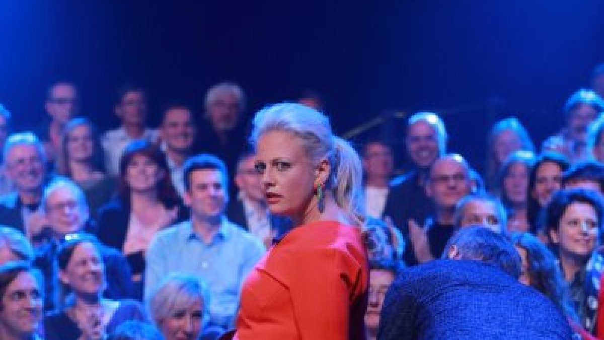 Barbara Sch&ouml;neberger platzte das Kleid. (Foto)