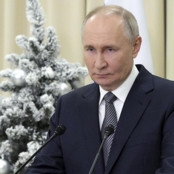 Angst vor Zeremonie in Moskau? Vor diesem Mann soll Putin zittern