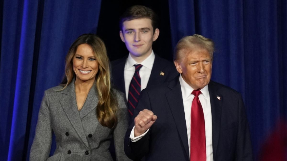 Barron Trump (Mitte) ist der j&uuml;ngste Sohn von Donald und Melania Trump. (Foto)