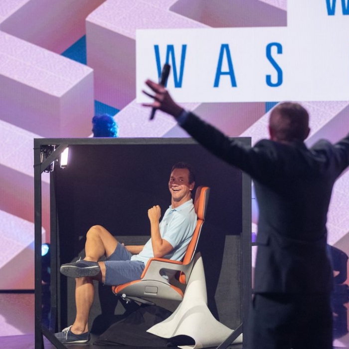 Wiederholung der Unterhaltungssendung im TV und online