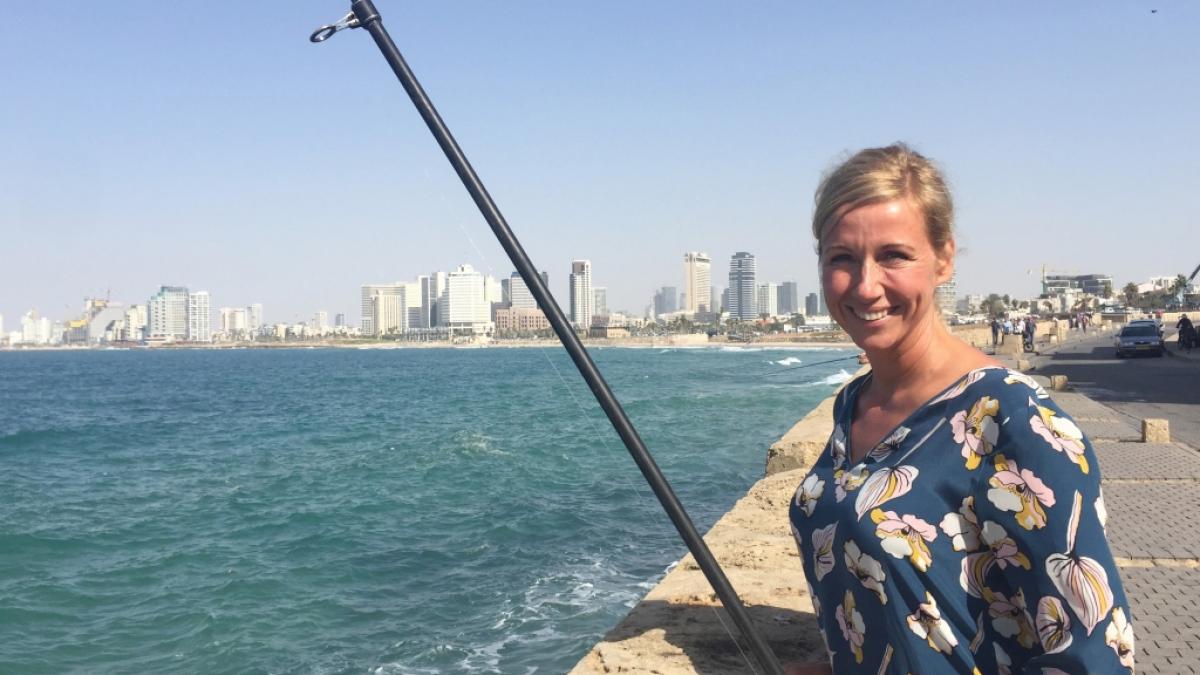 Andrea Kiewel macht beim "ZDF Fernsehgarten" am 2. Juli Lust auf den Urlaub. (Foto)