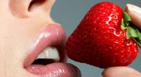 Erdebeeren gehören zu den Lust steigernden Lebensmitteln.