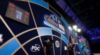 Ab Mitte Dezember fliegen im Alexandra Palace wieder die Pfeile bei der Darts-WM - eine Alternative für alle Sportfans, die keine Lust auf die Winter-Fußball-WM haben.