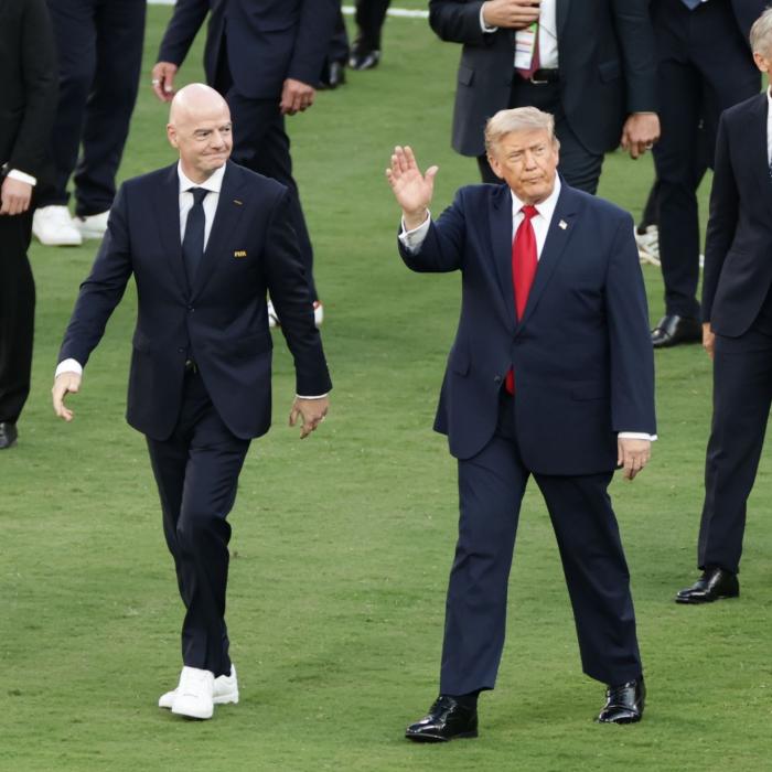 Lautstarkes Pfeifkonzert bei WM-Finale – Trump winkt Blamage weg