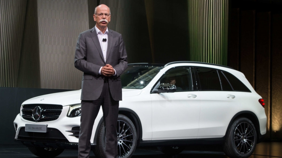 Der Vorstandsvorsitzende der Daimler AG, Dieter Zetsche spricht am 17.06.2015 in Metzingen&nbsp; bei der Vorstellung des Gel&auml;ndewagens Mercedes Benz GLC. (Foto)