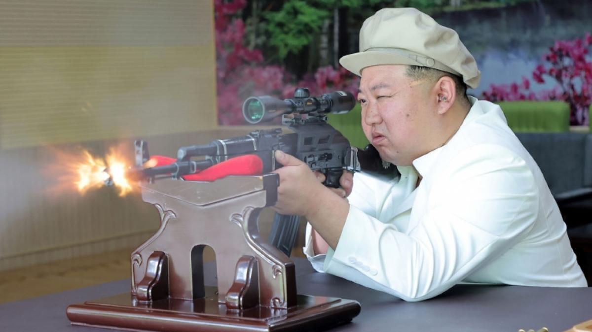 Stets zielsicher: Kim Jong-uns modische "Volltreffer" sind ein ums andere Mal eine Schlagzeile wert. (Foto)