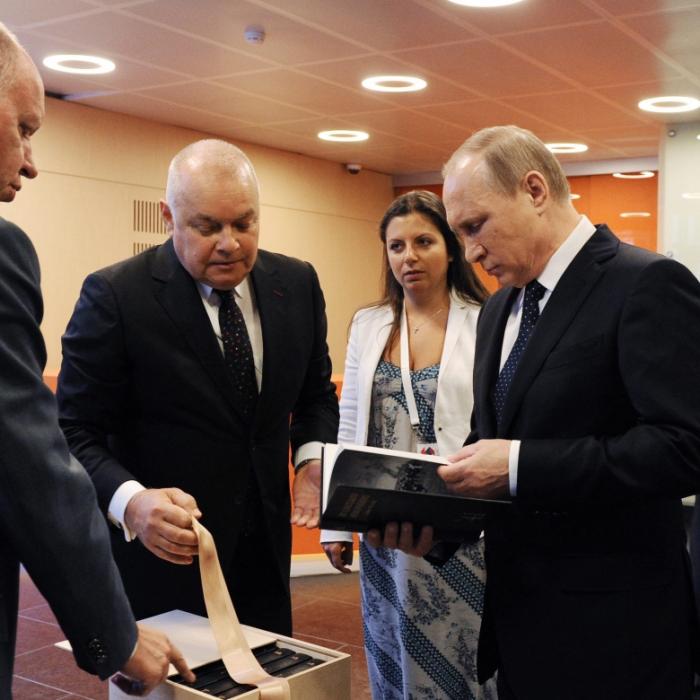 Kreml-Hetzerin Margarita Simonjan verstört mit bizarrem Putin-Vergleich
