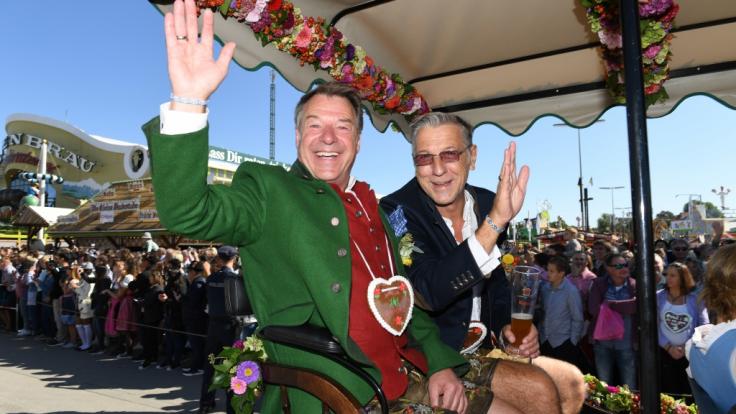 Schlagerstar Patrick Lindner und sein langjähriger Lebensgefährte Peter Schäfer haben geheiratet.