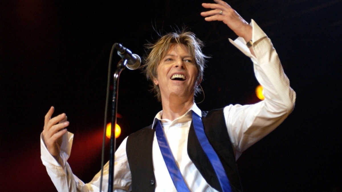 War David Bowies Tod ein Selbstmord? Das zumindest behauptet nun eine britische Journalistin. (Foto)