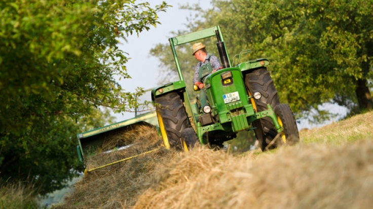 Der 21-jährige Andre S. wurde im hessischen Ober-Breidenbach von einer Heuballen-Maschine qualvoll zerstückelt.