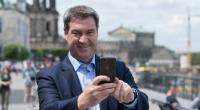 Laut Meinung vieler User:innen sollte Markus Söder ein offizielles Handy-Verbot auferlegt werden. Grund dafür sind seine Social-Media-Aktivitäten.