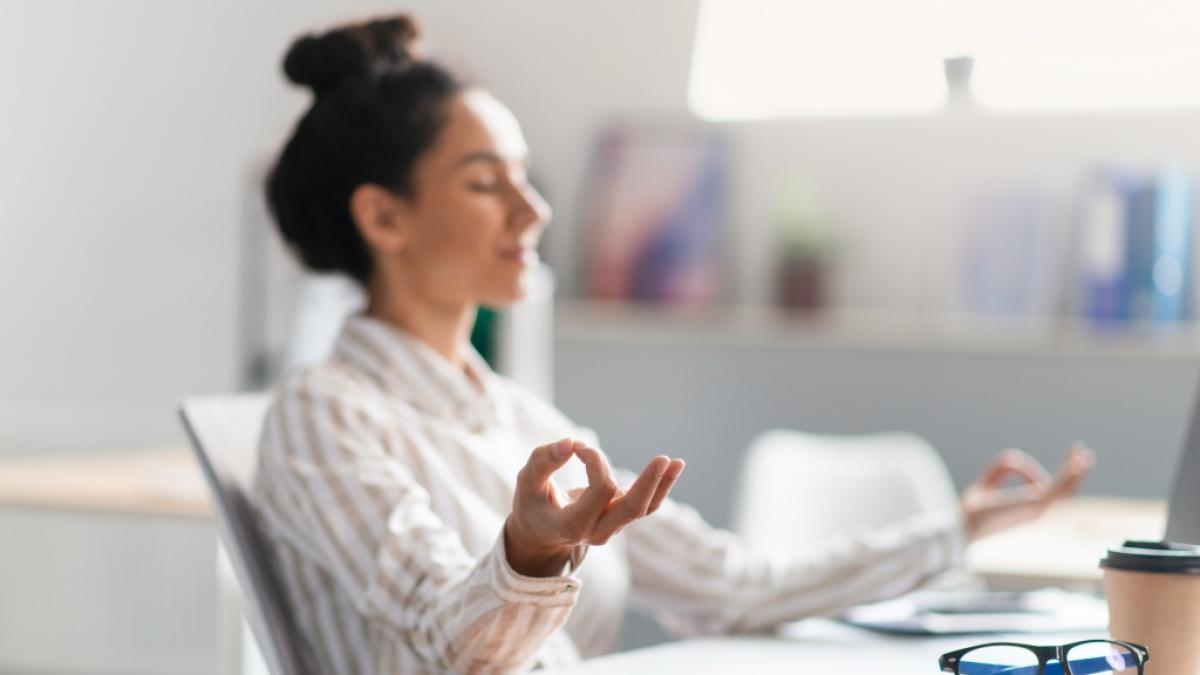 Wenn Meditation nicht mehr hilft, kann ein Blick in die Trickkiste der Psychologie lohnen. (Foto)