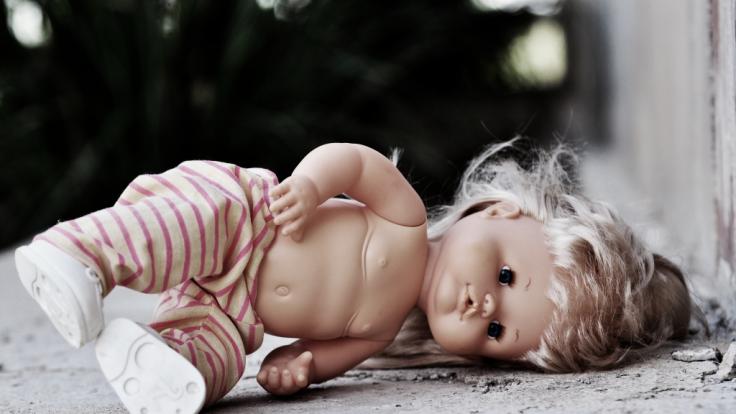 In England steht ein Elternpaar unter Verdacht, sein Baby getötet zu haben. (Symbolbild)