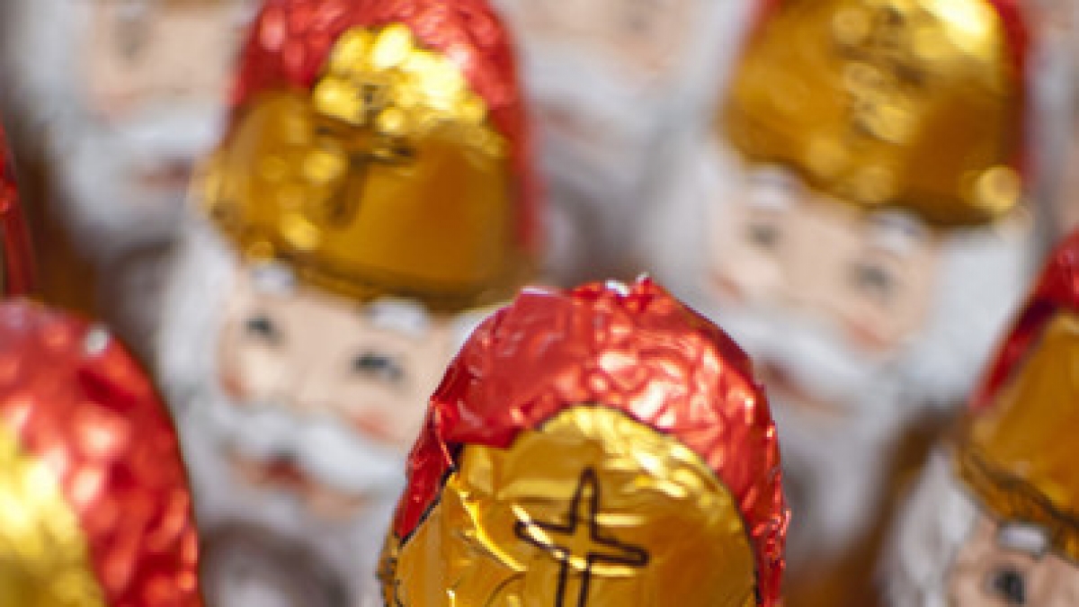 Der Verein Foodwatch schl&auml;gt Alarm: In Schokoladenweihnachtsm&auml;nnern wurden gesundheitsgef&auml;hrende Mineral&ouml;l-R&uuml;ckst&auml;nde gefunden. (Foto)