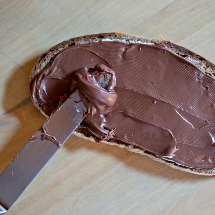 Nutella auf dem Prüfstand - zwei Nuss-Nougat-Cremes sind 