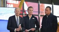 Joe Biden (l.) hat während eines Briefings über die anhaltenden Waldbrände in Südkalifornien verkündet, dass er Großvater geworden ist.
