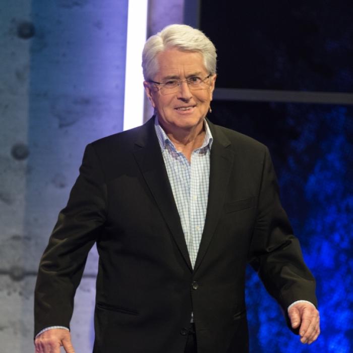 Nach Parkinson-Diagnose - SO geht's dem Kult-Moderator heute