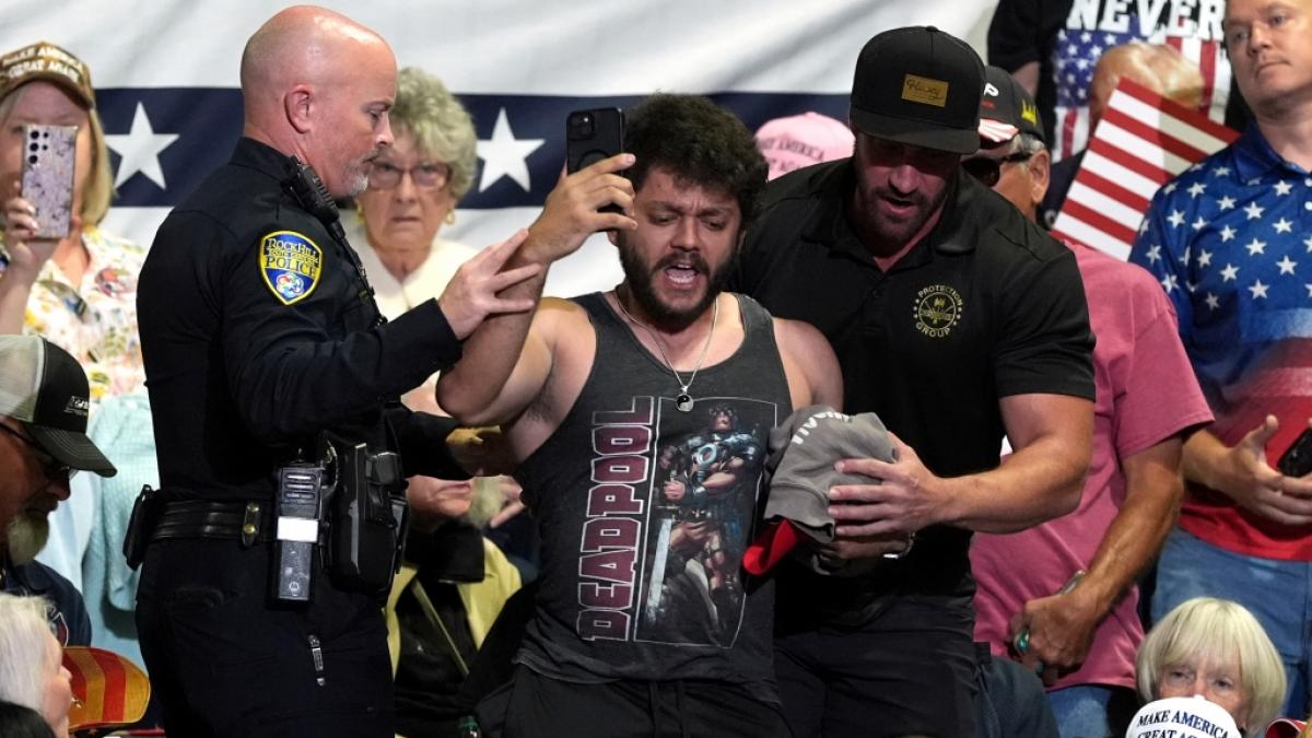 Dieser Demonstrant wurde von Trump verspottet. (Foto)