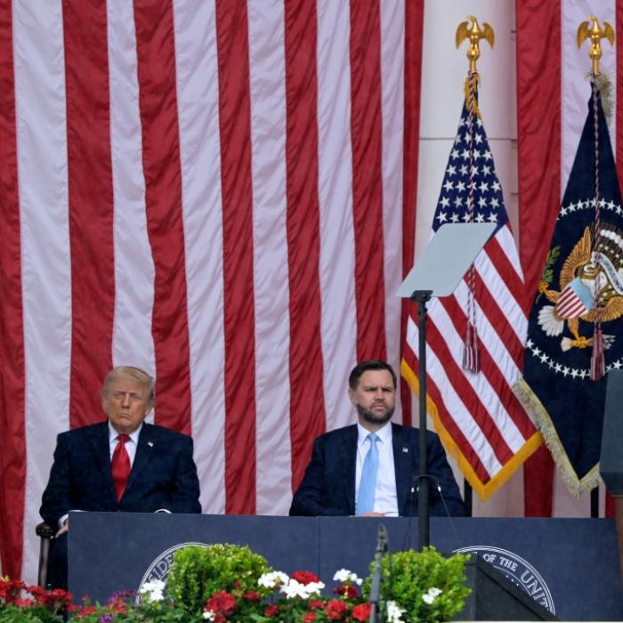 US-Präsident nickt bei Gedenkrede für gefallene Soldaten ein