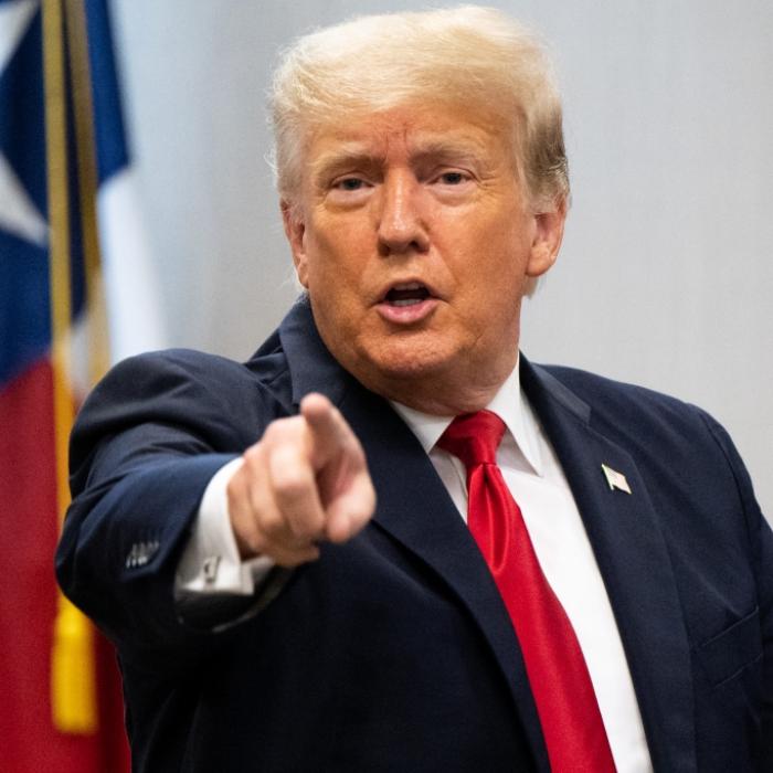 Ex-US-Präsident schockt mit offener Bewunderung für Hitler