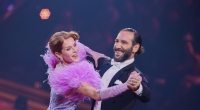 In Show 1 stand für Esther Schweins und ihren Tanzpartner Massimo Sinato ein Quickstep auf dem Programm - in der zweiten 