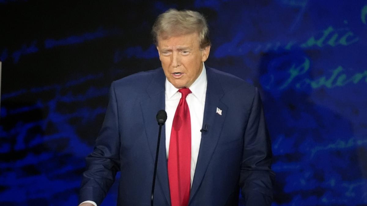Donald Trump verbreitet in der TV-Debatte gegen Kamala Harris eine L&uuml;ge &uuml;ber Migranten in den USA. (Foto)