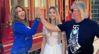 Shania Geiss posiert im Brautkleid mit ihren Eltern Robert und Carmen Geiss.