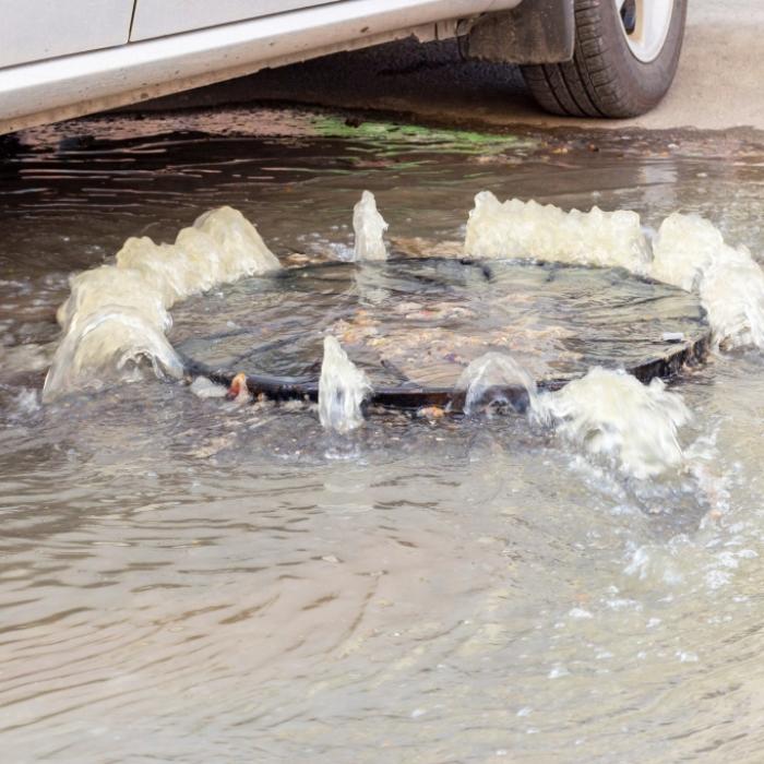Tiefdruckrinne überrollt heute Deutschland! Wetterdienst warnt vor Sturzfluten