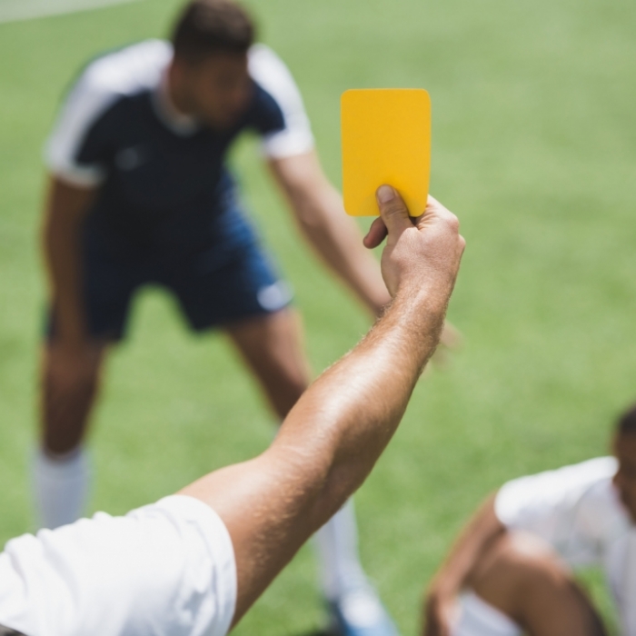 Prügelei auf Spielfeld eskaliert - Fußballer (29) gestorben