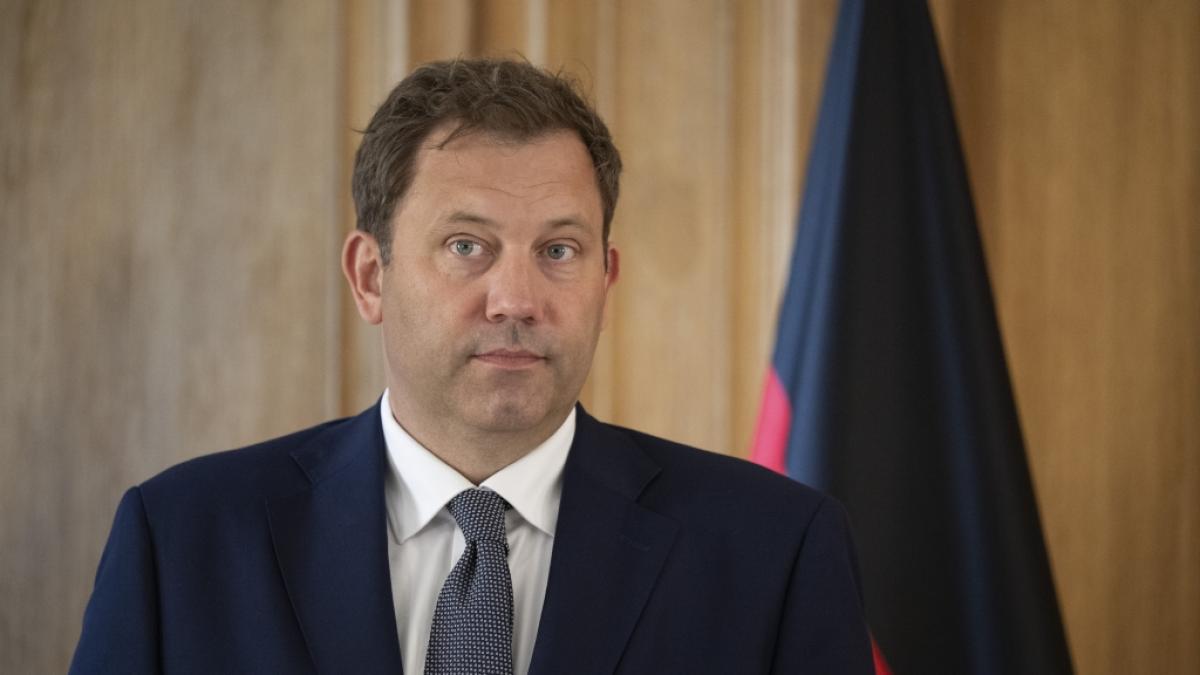 Lars Klingbeil bittet die Deutschen zur Kasse. (Foto)
