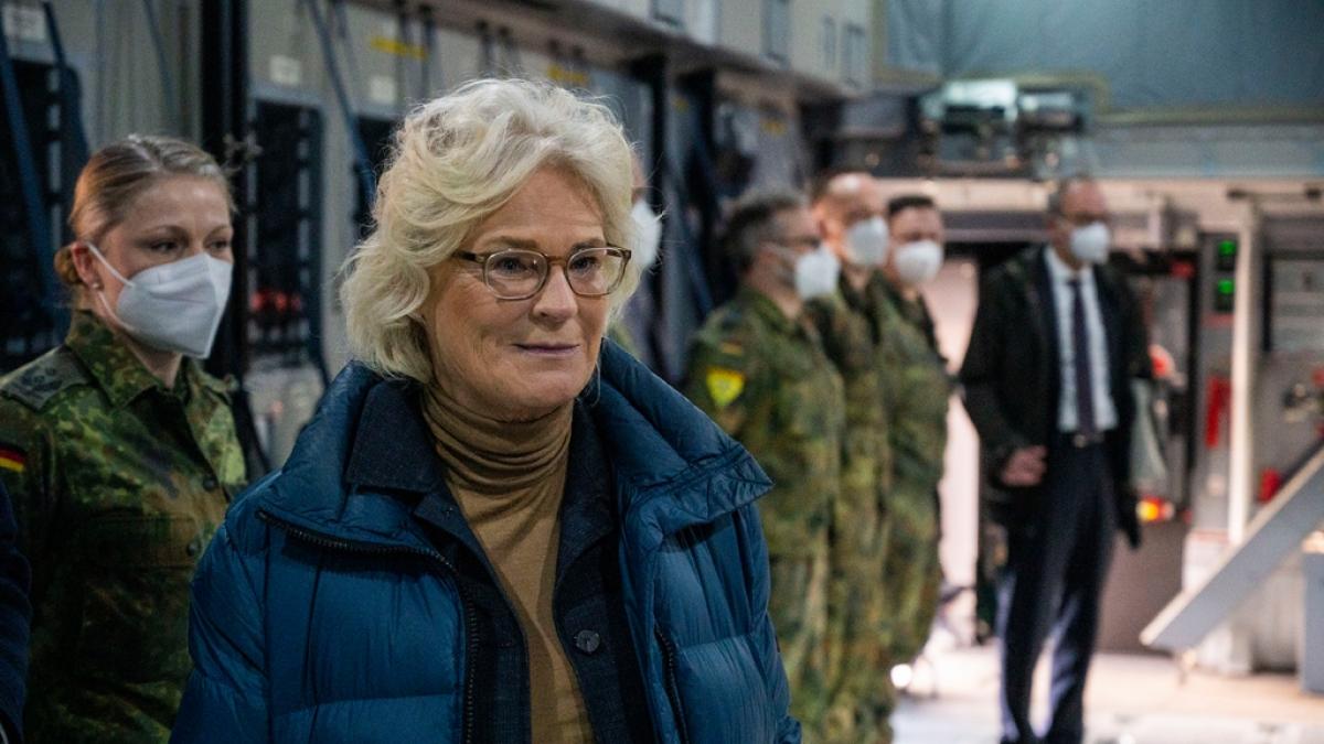 Ist Christine Lambrecht eine Blamage f&uuml;r Deutschland? (Foto)