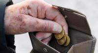 Aktuelle Berechnungen des Bundesarbeitsministeriums verheißen nichts Gutes: Trotz Vollzeitjobs drohen Millionen Arbeitnehmern magere Renten.