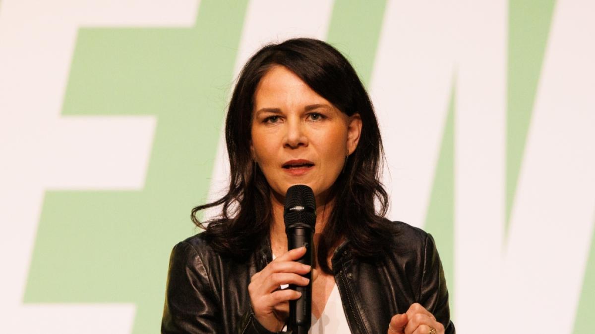 Annalena Baerbock ging Alice Weidel in der TV-"Schlussrunde" scharf an. (Foto)