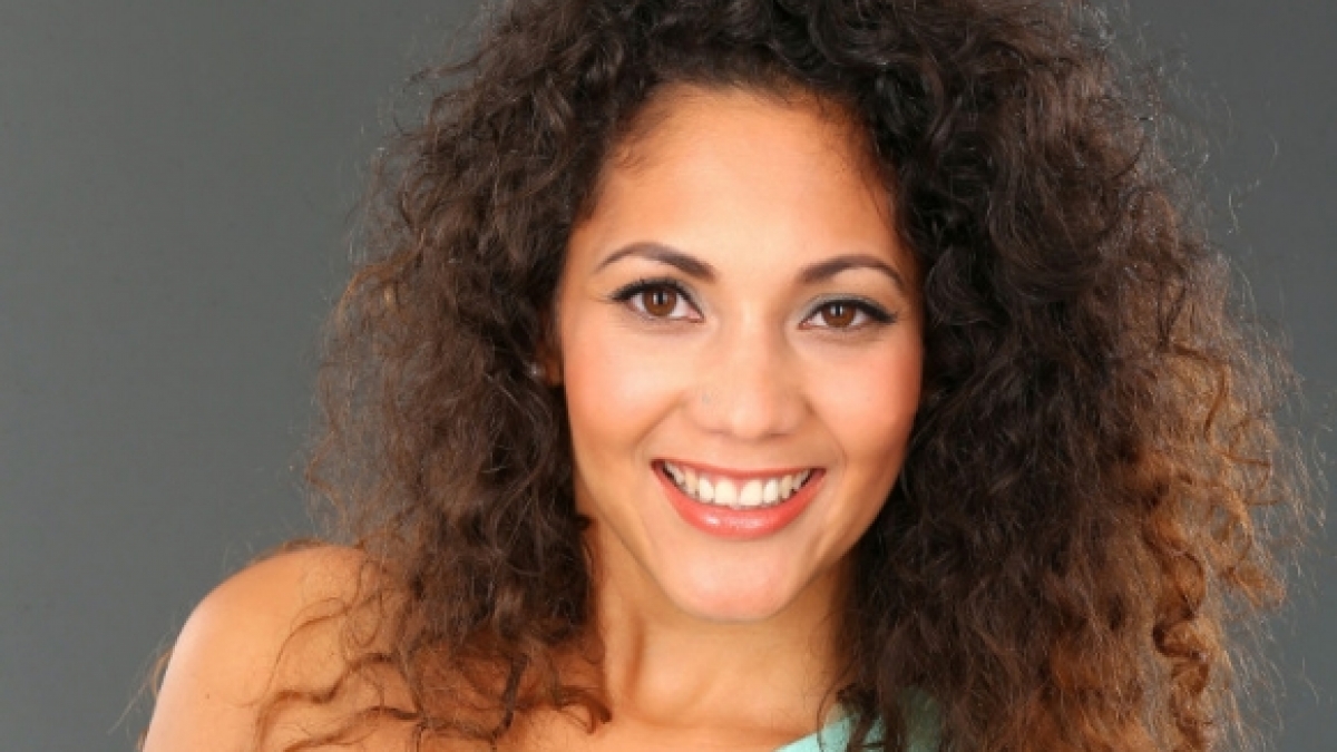 Pamela (25): „Wenn ich den Raum betrete, geht die Sonne auf" (Foto)