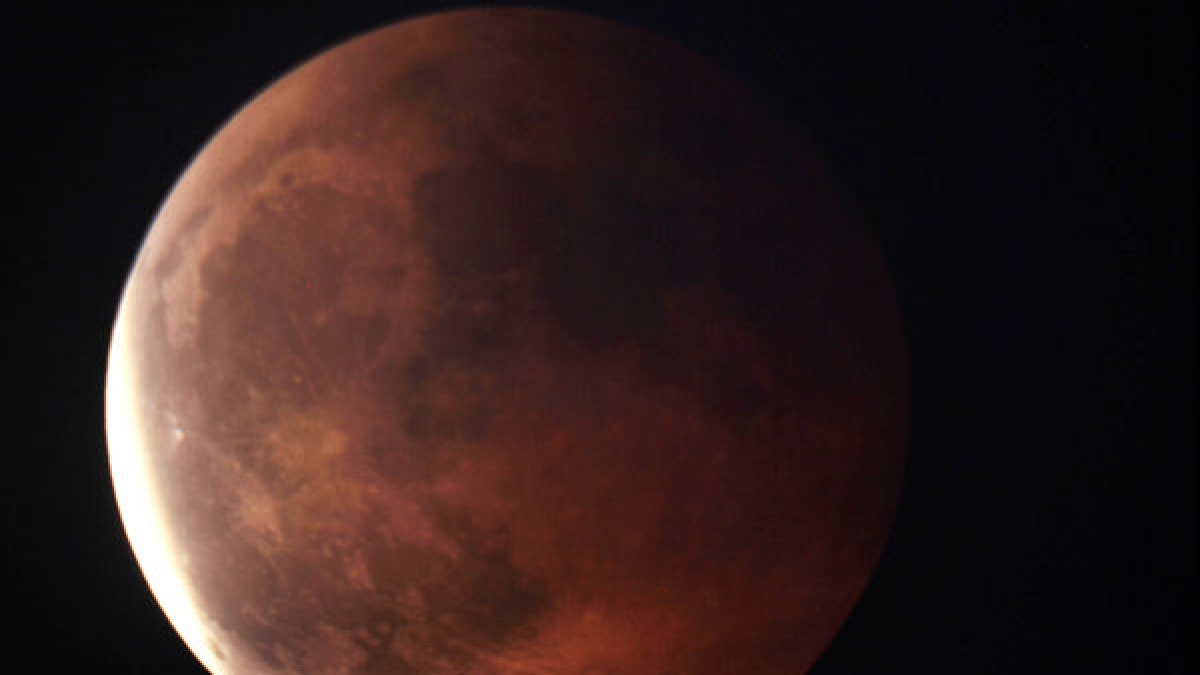 Am 28. September 2015 findet &uuml;ber Deutschland eine totale Mondfinsternis statt. (Foto)