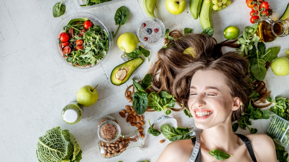 Mit bestimmten Lebensmitteln k&ouml;nnen Sie Ihre Haare sp&uuml;rbar kr&auml;ftigen. (Foto)