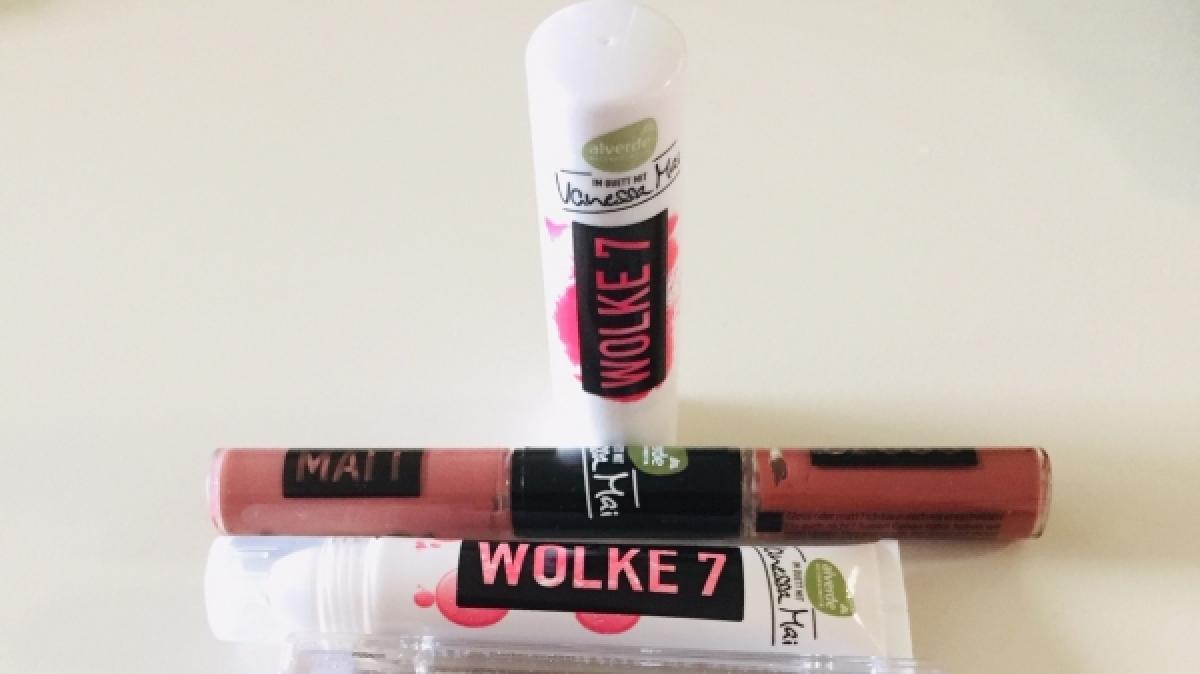Vanessa Mais neue "Wolke 7"-Make-up-Reihe beinhaltet eine Wimperntusche, ein Lippen&ouml;l, einen Lippenpflegestift, ein Highlighter-Palette sowie einen Duo-Lippenstift. (Foto)