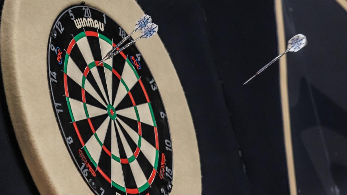 Bei den World Series of Darts Finals 2025 k&auml;mpft die Darts-Elite in Amsterdam um den Sieg. (Foto)