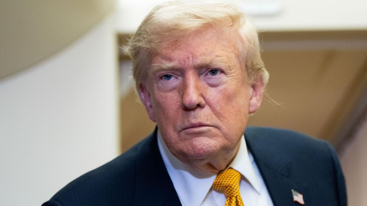 Donald Trump versch&auml;rft den Druck auf Teheran weiter: Er k&uuml;ndigte die Wiedereinf&uuml;hrung einer Seeblockade gegen s&auml;mtliche Schiffe an, die iranische H&auml;fen ansteuern oder verlassen. (Foto)