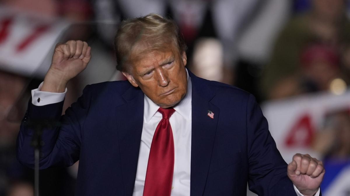 Donald Trump tanzt im Oktober 2024 bei einer Wahlkampfveranstaltung im McCamish Pavilion in Atlanta. (Foto)